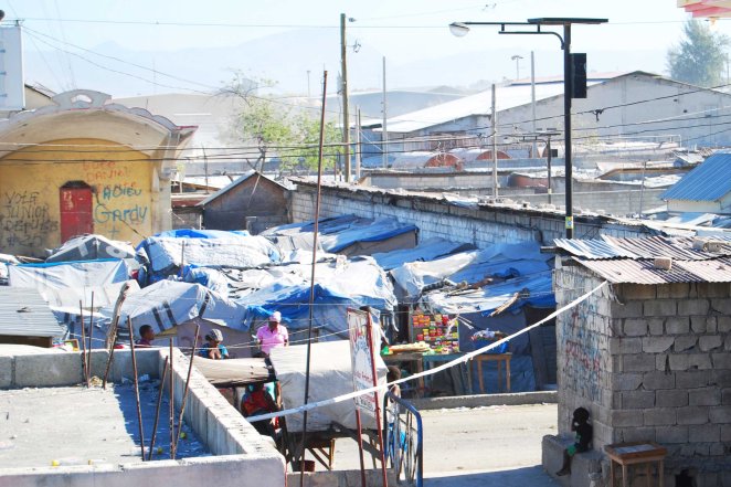 Tent homes in Pele, a neighborhood of Cite Sole